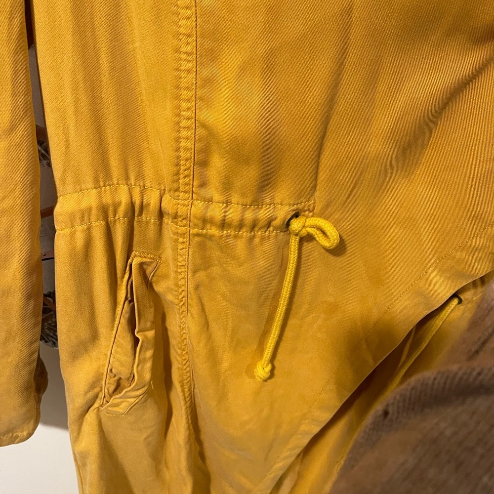 Trendy pull string jacket - Picture 2 of 5